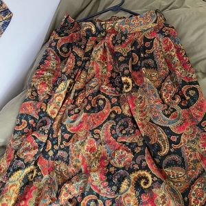 Super beautiful long skirt.